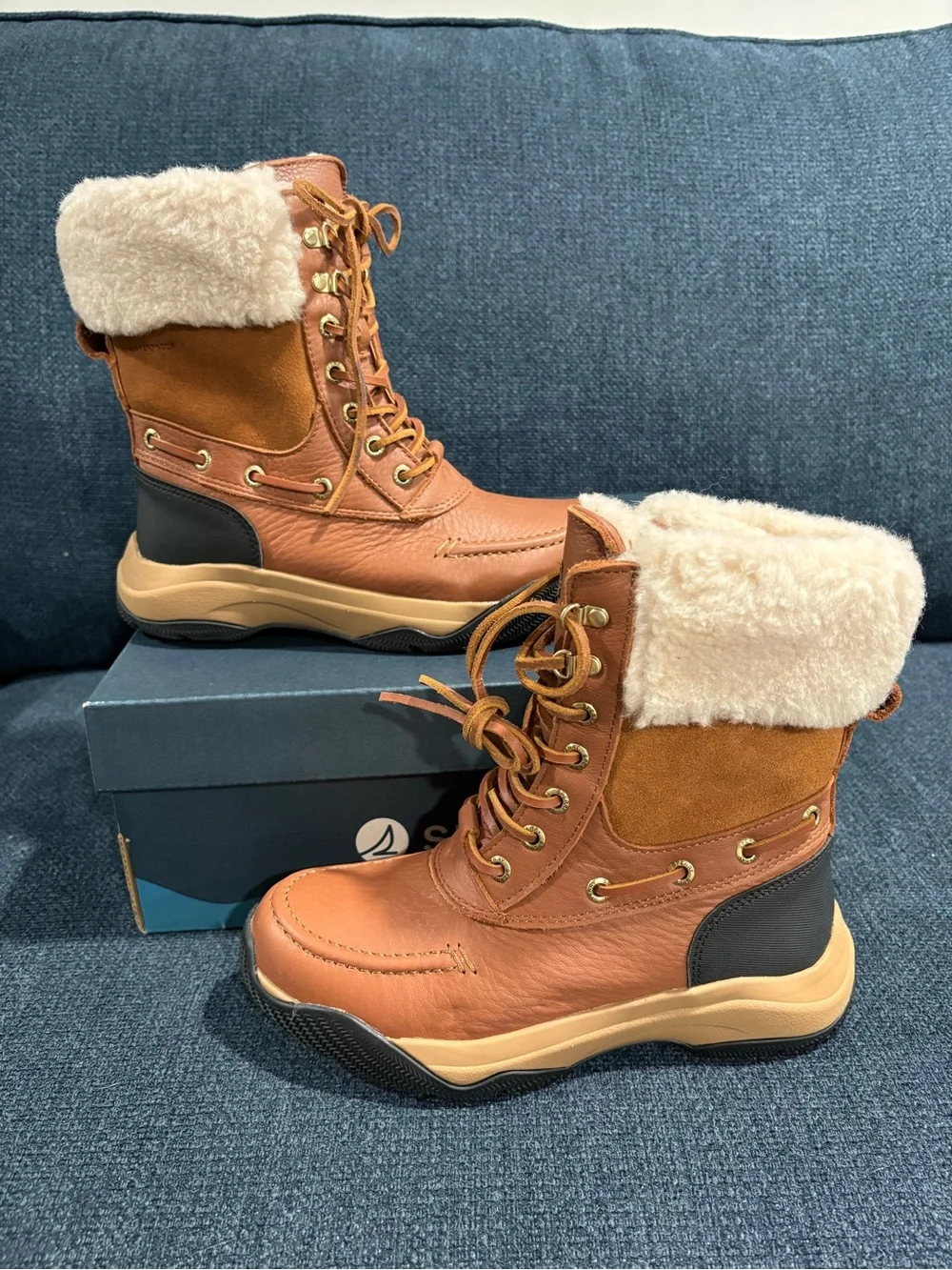 NIB- Women’s Sperry Dakota Mid Winter Boot, Leather, Waterproof, Size 5